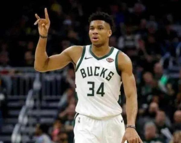 NBA今日參賽球隊最佳球員評選,詹姆斯39+9+7庫裡33+6均落選 NBA今日參賽球隊最佳球員評選,詹姆斯39+9+7庫裡33+6均落選