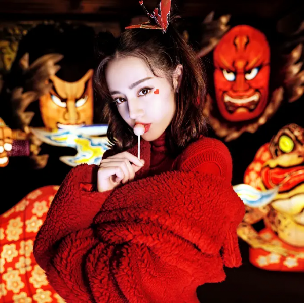 明星化妝也互相模仿？白開水妝容受追捧，有人美出圈有人像沒睡醒