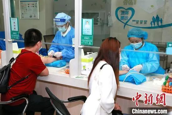 有人說，小時候不敢看成績單，長大了怕看體檢報告
