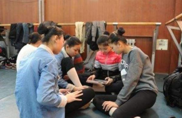 山東四胞胎&OpenCurlyDoubleQuote;冰清玉潔&rdquo;：12歲離家學藝，上同所大學還住一間宿舍