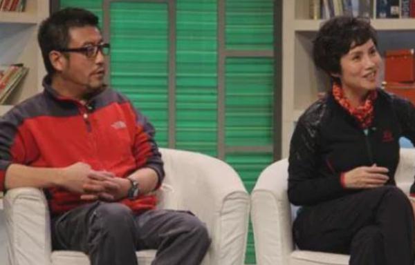 徐俐：2婚攜兒嫁名門，曾被公婆嫌棄強勢，憑什麼成功“上位”？