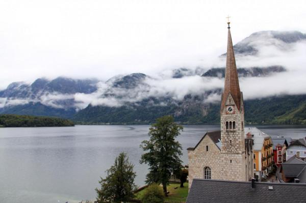 被譽為世界最美的小鎮哈爾斯塔特（奧）.阿爾卑斯八景之八
