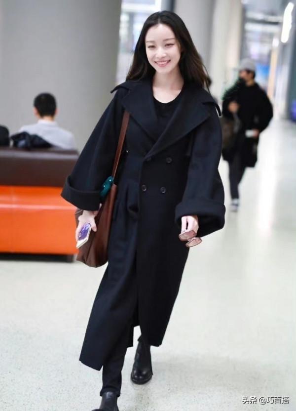 倪妮在機場辦起了“時裝秀”,獨特的保暖造型,讓人大開眼界 倪妮在機場辦起了“時裝秀”,獨特的保暖造型,讓人大開眼界