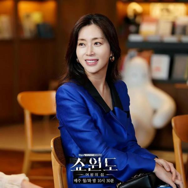 2021年12月韓劇持續推薦中，女人當王、後學生時代、正室幫助小三