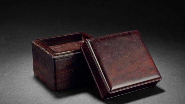 兵部官印失竊激怒嘉慶,鐵帽子王被拔去花翎,一眾官員被削為奴 兵部官印失竊激怒嘉慶,鐵帽子王被拔去花翎,一眾官員被削為奴