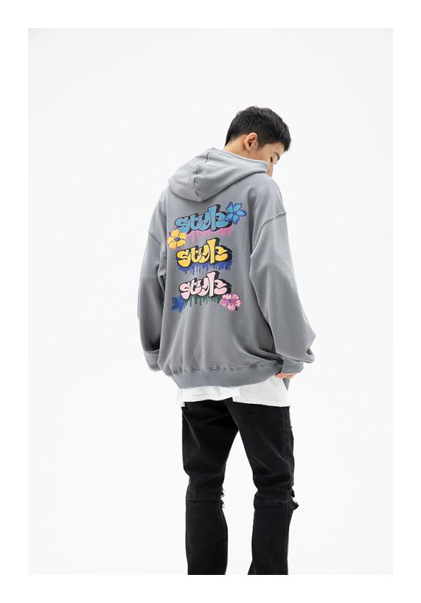 秋季衛衣隨意一搭,立馬穿出不一樣的感覺 秋季衛衣隨意一搭,立馬穿出不一樣的感覺