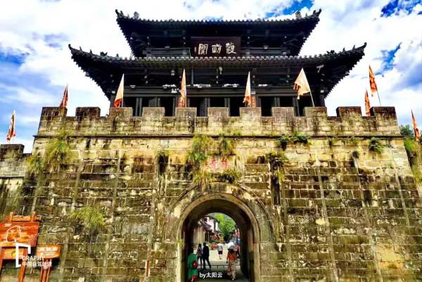 中國紅葉第一山,即將迎來最佳觀賞期!這條自駕環線可以先收藏了 中國紅葉第一山,即將迎來最佳觀賞期!這條自駕環線可以先收藏了