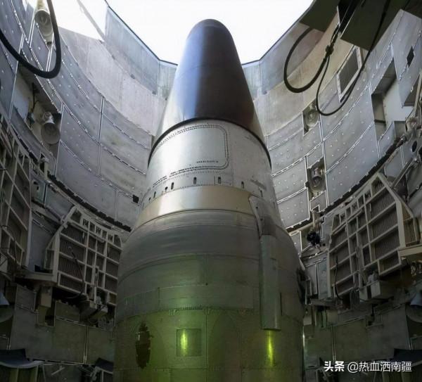 美國總共擁有,3750枚核彈頭? 美國總共擁有,3750枚核彈頭?