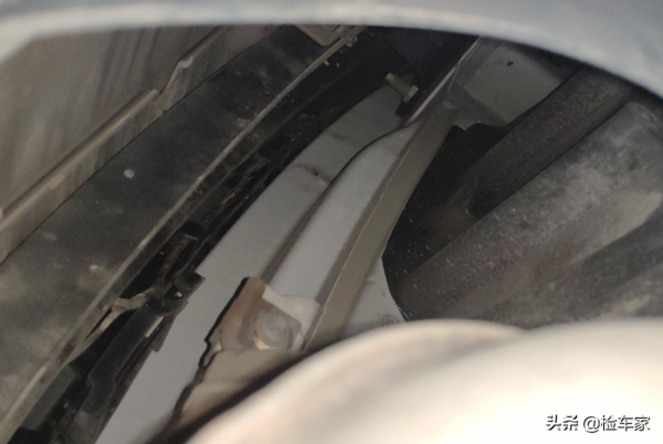 活久見,兩廂車配6缸發動機!9萬買輛曾經50萬的寶馬1系值不值? 活久見,兩廂車配6缸發動機!9萬買輛曾經50萬的寶馬1系值不值?