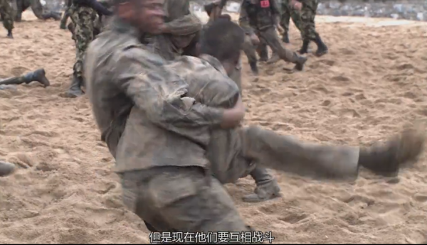 成為斯里蘭卡特種兵有多難？背50斤沙子，躲過大象的追殺就算過關