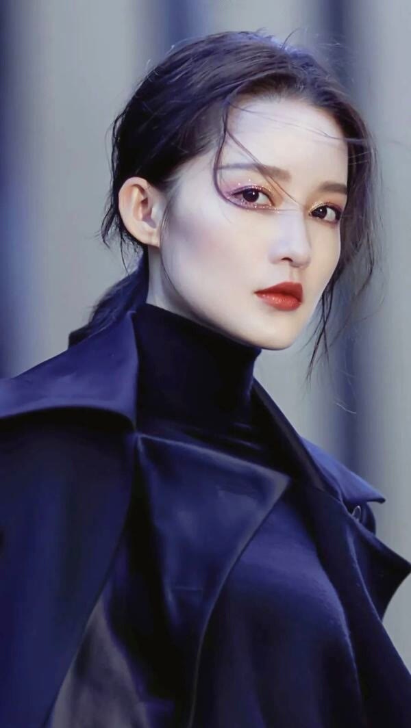 李沁,1990年出生於江蘇省中國內地影視女演員 明星 美女 李沁,1990年出生於江蘇省中國內地影視女演員 明星 美女
