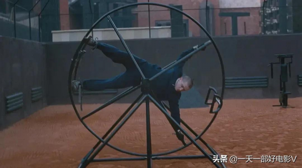 臭名昭著的人性實驗,真實的“電影”《列夫·朗道》 臭名昭著的人性實驗,真實的“電影”《列夫·朗道》