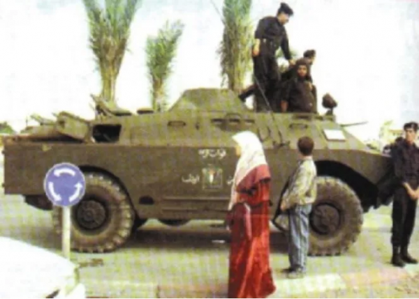 戰鬥民族有多硬核？裝甲車一改就當房車，連洋娃娃也是軍工製造