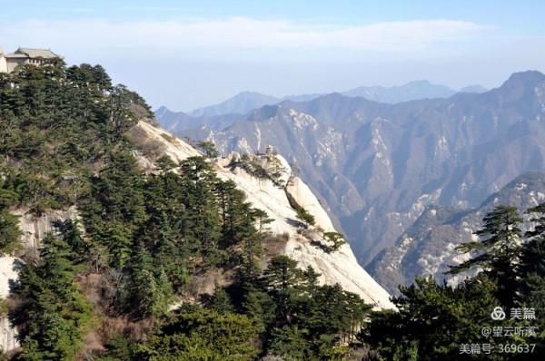 乘坐西峰索道上華山