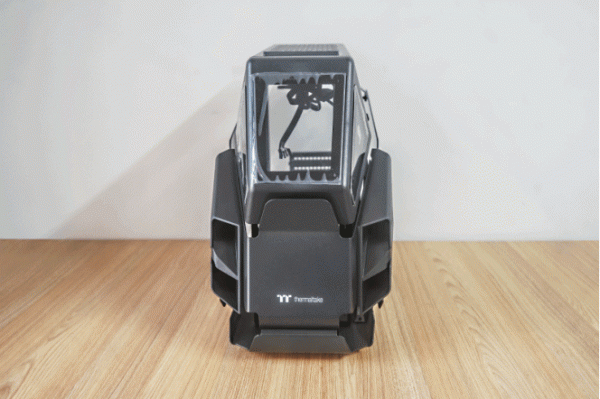 桌面上的武直&mdash;&mdash;5800X&plus;索泰3080天啟&plus;TT阿帕奇MINI機箱裝機