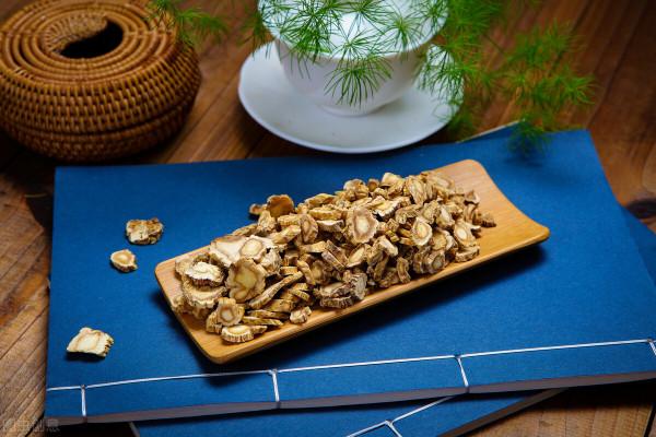 喉嚨處有異物感，慢性咽炎怎麼治？一劑會厭逐瘀湯，助你活血行氣