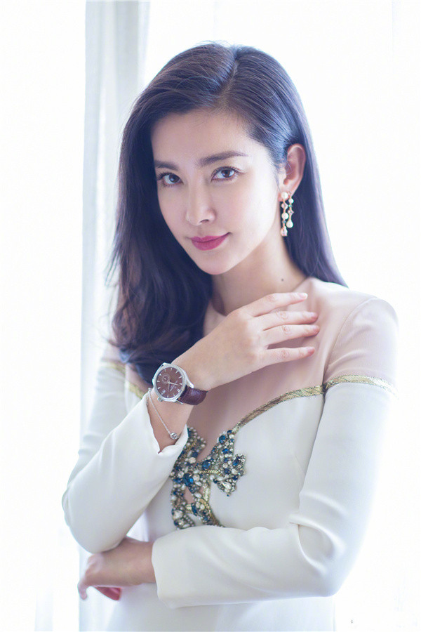 人前是演員,人後是商業大佬,這7位明星個個悶聲發大財 人前是演員,人後是商業大佬,這7位明星個個悶聲發大財