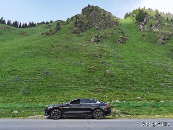 漢EV自駕新疆伊犁，風景如畫的百里畫廊，待小半個月不過分