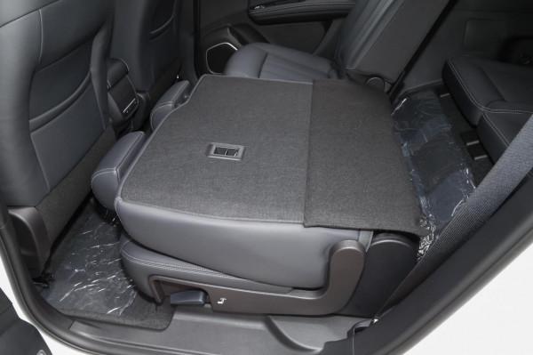 想買舒適省油的MPV，不妨看看這兩款，配矩陣式大燈、後排出風口