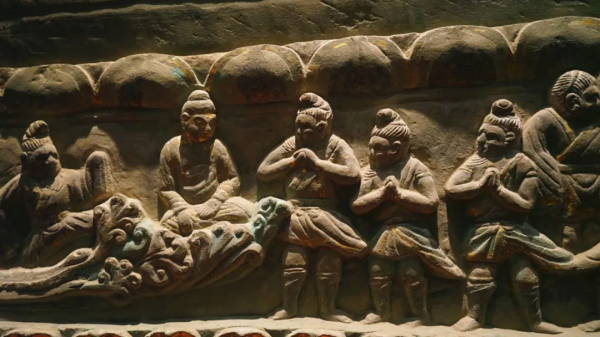 為了敦煌特展,故宮拿出了秘藏60年的大小忽雷 為了敦煌特展,故宮拿出了秘藏60年的大小忽雷