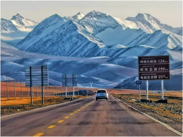 作為中國人，旅中國遊！這條公路顛覆了我對公路的所有想象