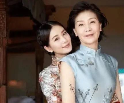 有種“意外”叫生了個自己,戚薇劉詩詩還好,張予曦家才是高能 有種“意外”叫生了個自己,戚薇劉詩詩還好,張予曦家才是高能