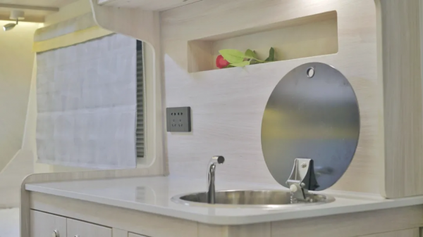 實用又好用，小巧而精巧——迷野420新款拖掛房車