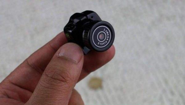 美蘇之間的間諜較量，不用電的竊聽器，在美國大使館掛了八年