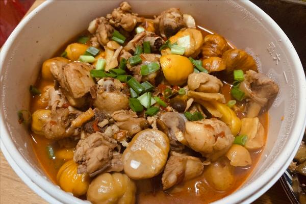 燉雞肉,不要再焯水了,難怪不爛還塞牙,教你一招,軟嫩還不柴 燉雞肉,不要再焯水了,難怪不爛還塞牙,教你一招,軟嫩還不柴