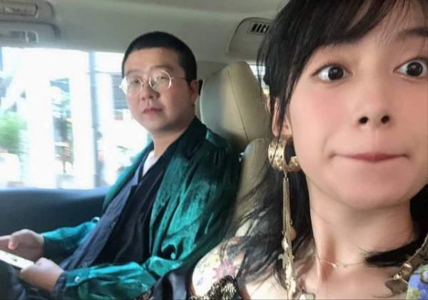 閃離追真愛，因子女隱瞞婚變10年，2021年明星為啥扎堆兒離婚