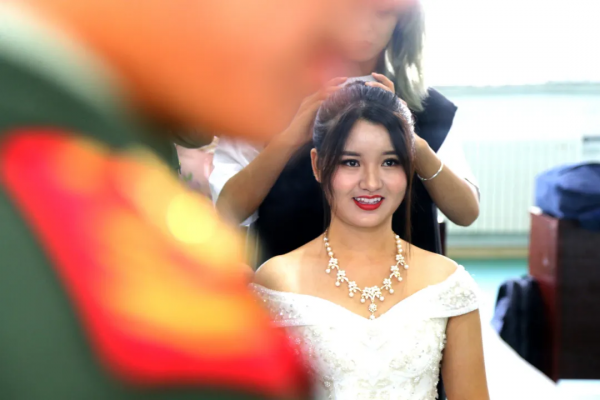 國家分配的兵哥,這場面甜炸了 國家分配的兵哥,這場面甜炸了