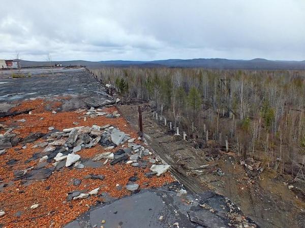 蘇聯遠東地區廢棄的杜加雷達