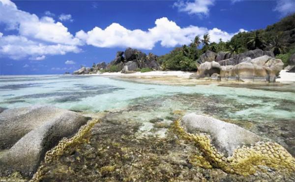 為什麼沖繩人不認同自己是日本人?日本人也瞧不起沖繩人? 為什麼沖繩人不認同自己是日本人?日本人也瞧不起沖繩人?