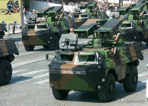 法國VAB霍特輪式反坦克戰車,士兵稱它為“戰場消防員” 法國VAB霍特輪式反坦克戰車,士兵稱它為“戰場消防員”