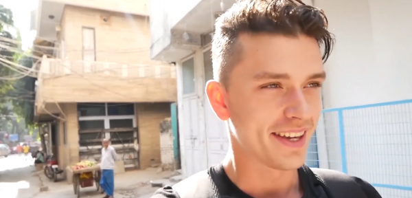 美國人跑到德里見女網友，逛了一圈之後，不敢相信這是印度首都