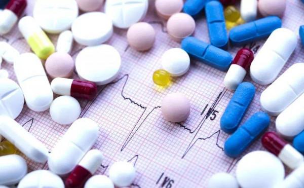 出現這些症狀，小心胰腺炎“找上門”，家裡有人喝酒的要注意