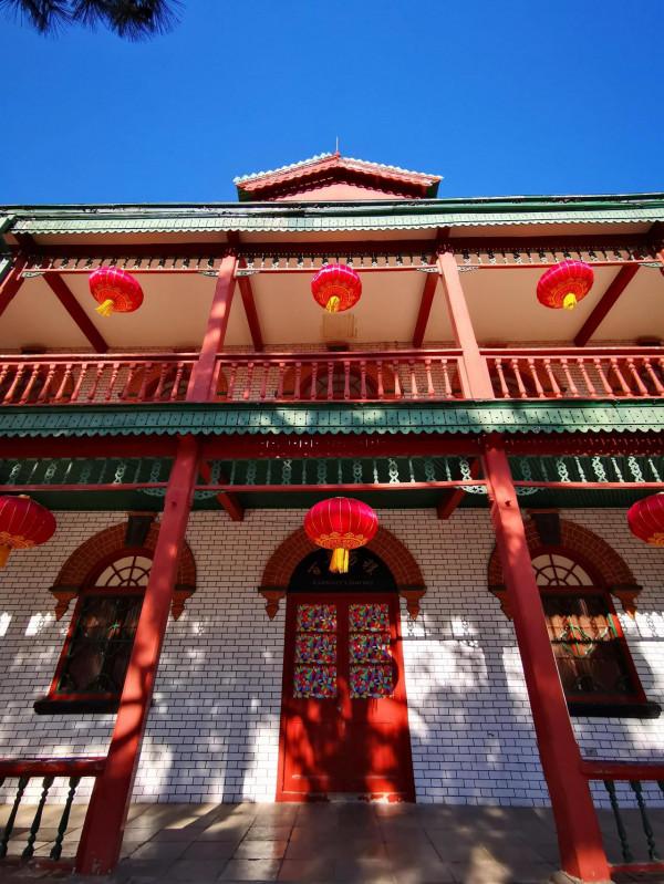 大紅燈籠高高掛