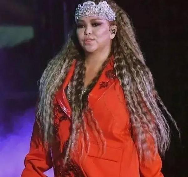 著名歌手張惠妹減肥成功，肥大媽妙變美阿妹(原創打油詩一首)