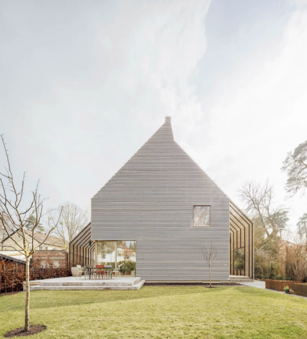 德國柏林現代獨棟住宅，將房子延伸到花園