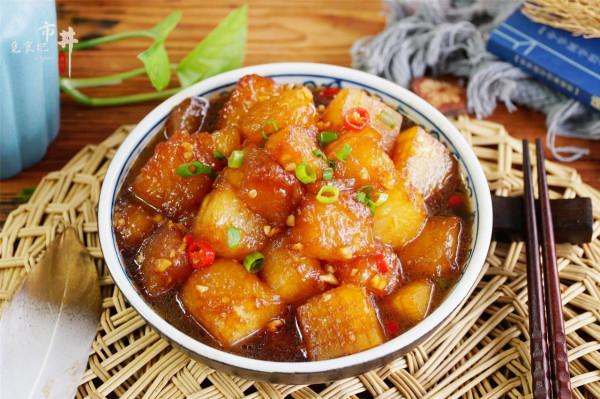 中秋家宴，10菜1湯已備好，有葷有素，好吃還簡單，家人都滿意