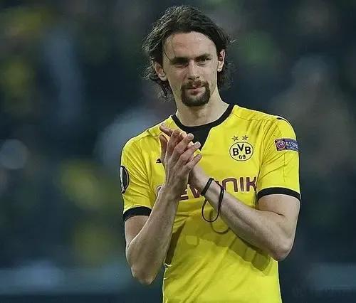 換國籍的10位現役球員!選擇的重要性,如果再來一次還這麼選嗎? 換國籍的10位現役球員!選擇的重要性,如果再來一次還這麼選嗎?