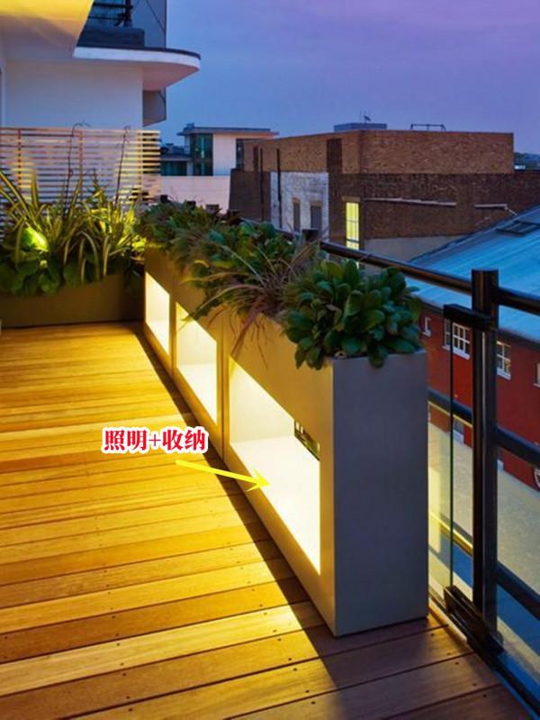 沒有院子，那就用陽臺代替，繞著護欄種一圈花圃，整棟樓獨一無二