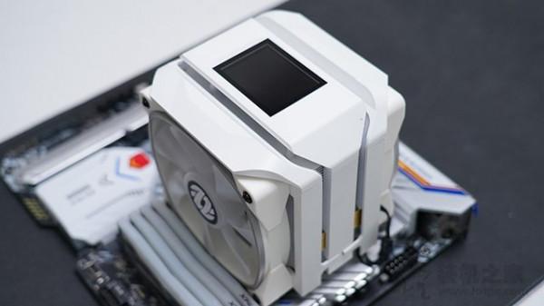 男人的浪漫，高達定製電腦主機DIY分享