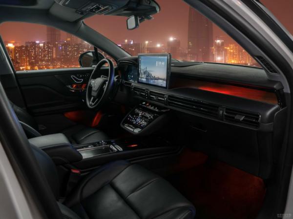 40萬價位的跨級對決 林肯冒險家對比奧迪Q5L