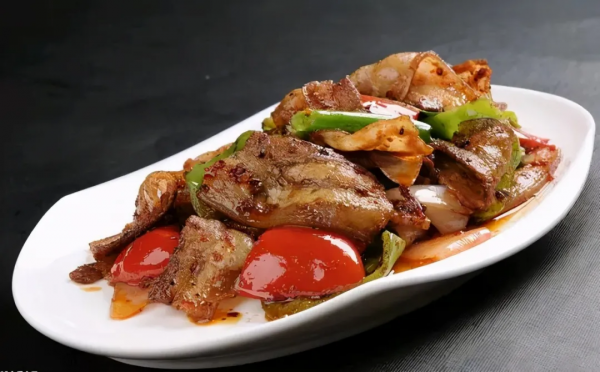 四川名菜回鍋肉為什麼這麼出名 首先從原材料就把關嚴格 四川名菜回鍋肉為什麼這麼出名 首先從原材料就把關嚴格