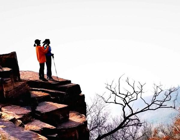 徒步白雲寺渡槽一一絕壁大梯一一上白雲一一白雲寺 徒步白雲寺渡槽一一絕壁大梯一一上白雲一一白雲寺