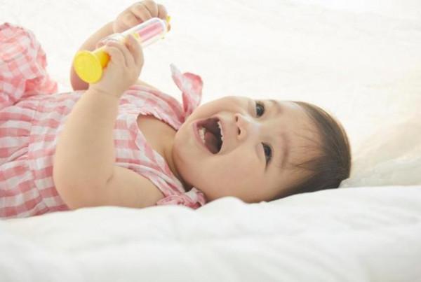 3歲左右的孩子，仍然在喝配方奶，正常嗎？配方奶幾歲喝好些？