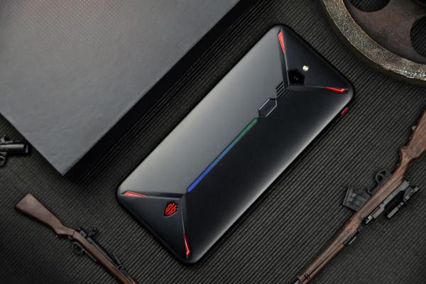 遊戲手機大比拼，哪款手機才是遊戲王者？