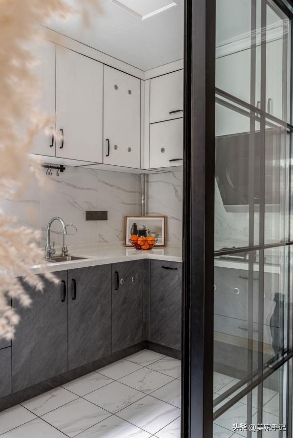 她家不豪華，可一進門就把我迷住，全屋溫馨治癒太美了