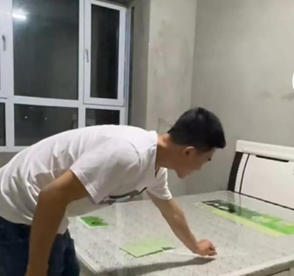 90後情侶入住毛坯房3年，入住毛坯房，他們覺得很快樂